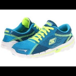 Skechers GO RUN 2
